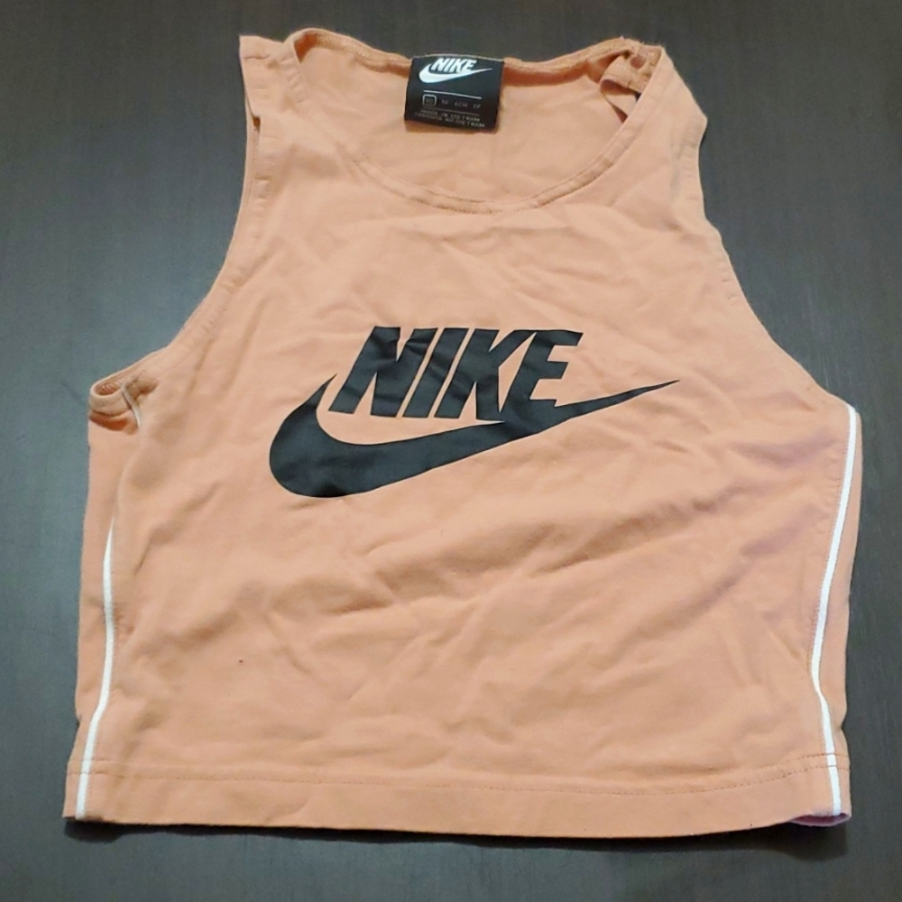 Nike XS crop